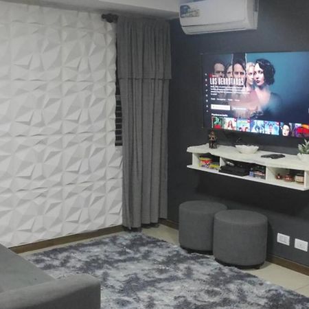 Apartamento entero céntrico y confortable Apartamento Santa Cruz de La Sierra Exterior foto
